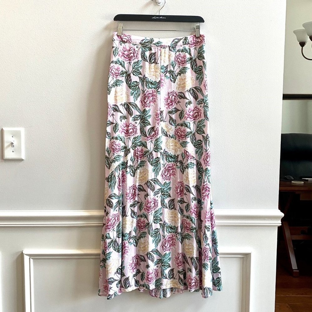 Forever 21 Long Floral Skirt - Fits like a SMALL
